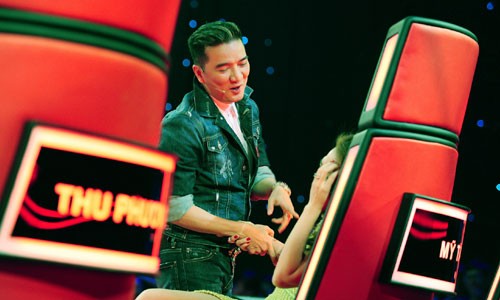 Ca si My Tam bi cuong hon tren ghe nong The Voice-Hinh-3